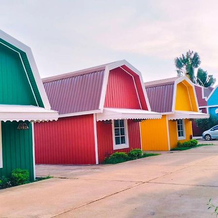 Color Ville Hotel Sha Certified Sakon Nakhon Luaran gambar