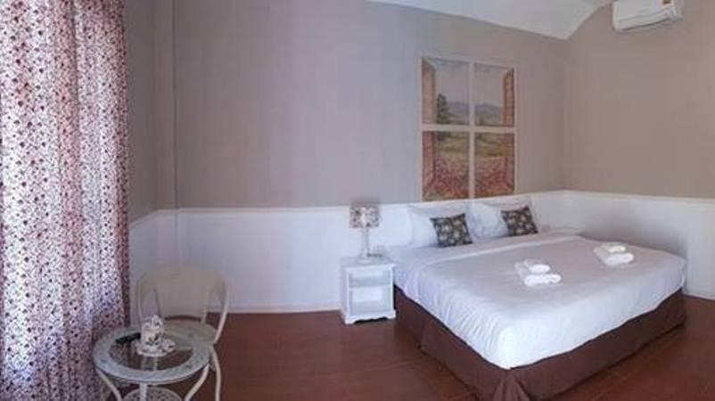 Color Ville Hotel Sha Certified Sakon Nakhon Bilik gambar