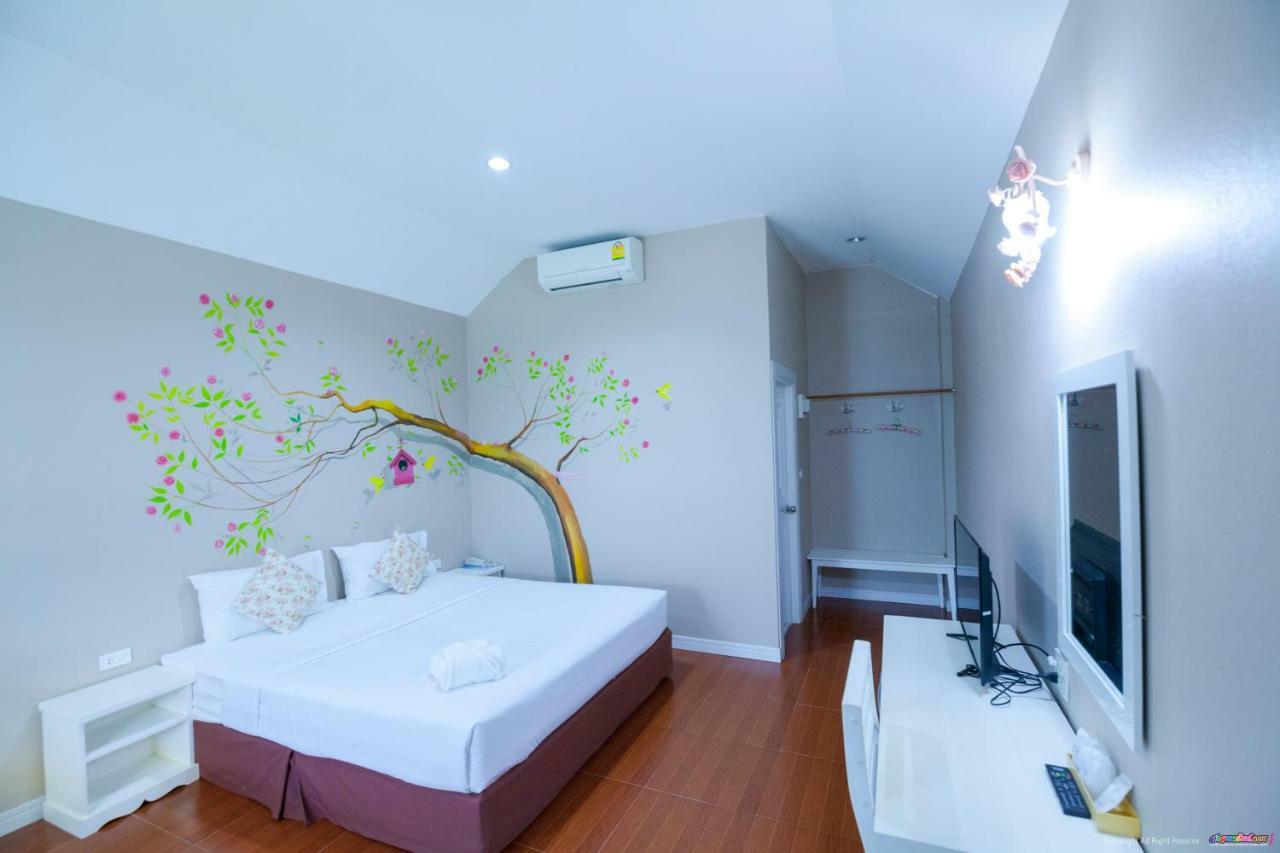 Color Ville Hotel Sha Certified Sakon Nakhon Luaran gambar