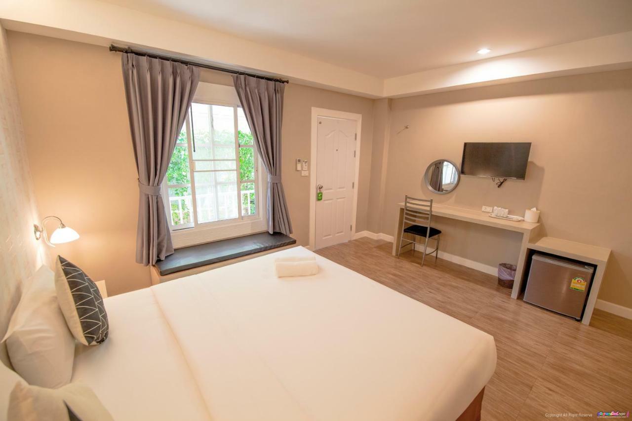 Color Ville Hotel Sha Certified Sakon Nakhon Luaran gambar